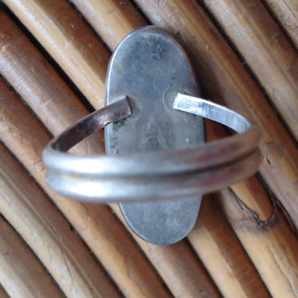 1960s Hippie Boho Silver & Chip Inlay Artisan Ring - Picture 4 of 4